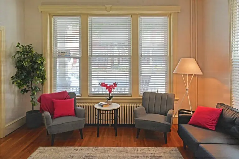 Align Pregnancy Services Ephrata Waiting Room 3